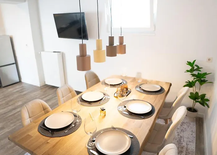 Charmante Am Drachenfels *