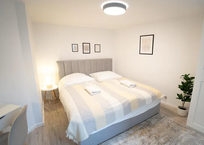 Charmante Am Drachenfels *